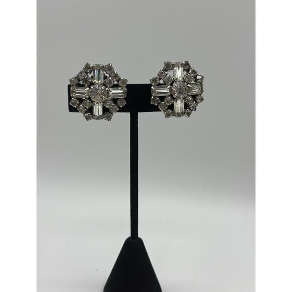 Vintage Clear Rhinestone Silver Tone Clip On Earrings - Picture 5 of 5
